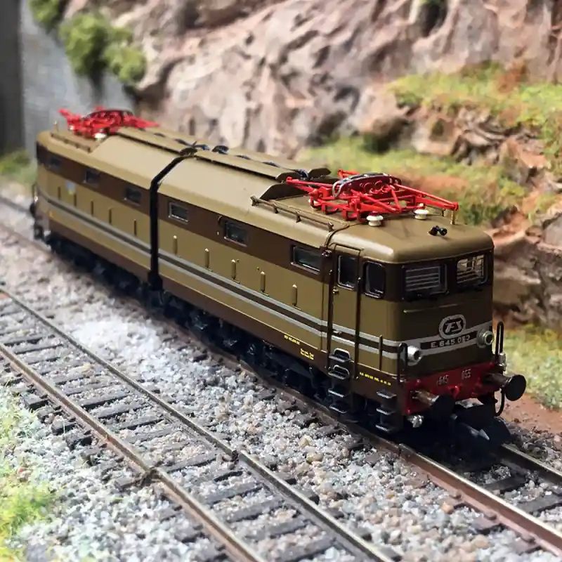 Locomotive électrique lourde classe E.645, FS, Digital Son, Ep. IV - ARNOLD HN2625S - N 1/160 Dernière Chance