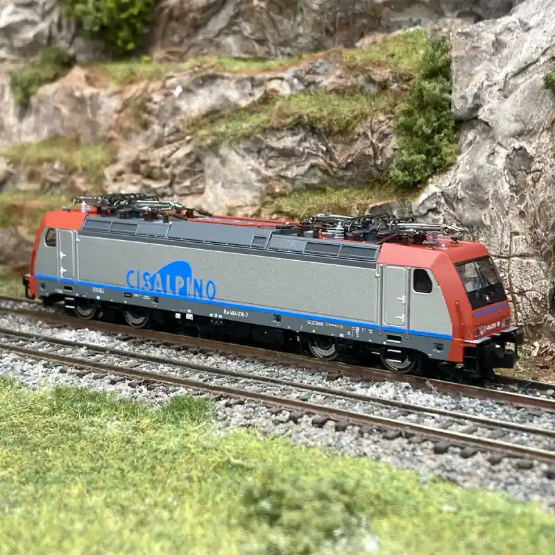 Vente Flash Locomotive électrique Re 484 018, Cisalpino, CIS, Ep. V et VI digital son - Fleischmann 7570017 - N 1/160