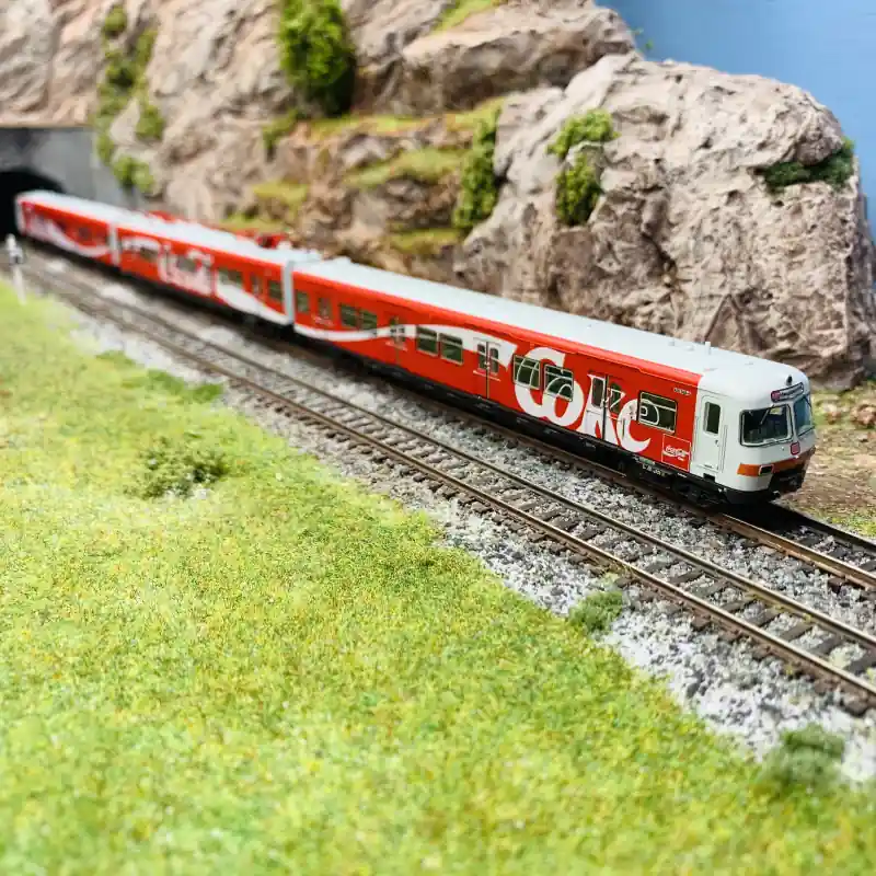 Jusqu'à Épuisement Des Stocks Autorail classe 420 Coca-Cola, DB, Ep IV, Digital Son - ARNOLD HN2496S - N 1/160