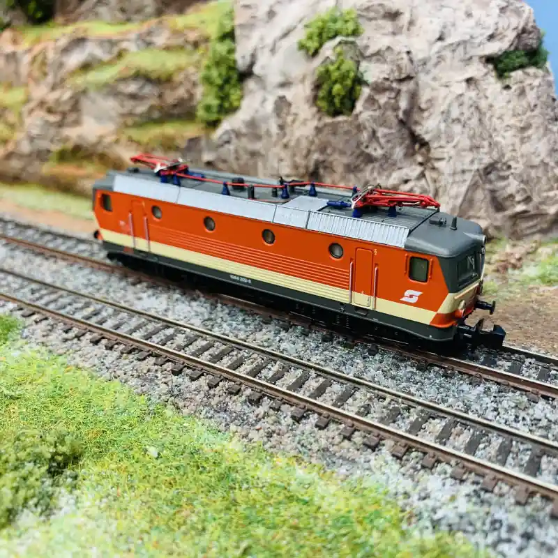 Expédié Aujourd'hui Locomotive électrique 1044 202-8, ÖBB, Ep V - IV - FLEISCHMANN 7560009 - N 1/160