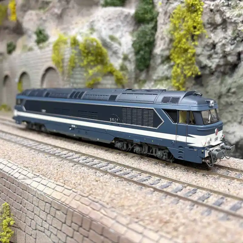 Locomotive diesel CC 70002 Chalindrey, SNCF, Ep. III et IV, digital son - REE CC-70002S - HO 1/87 Prix Choc