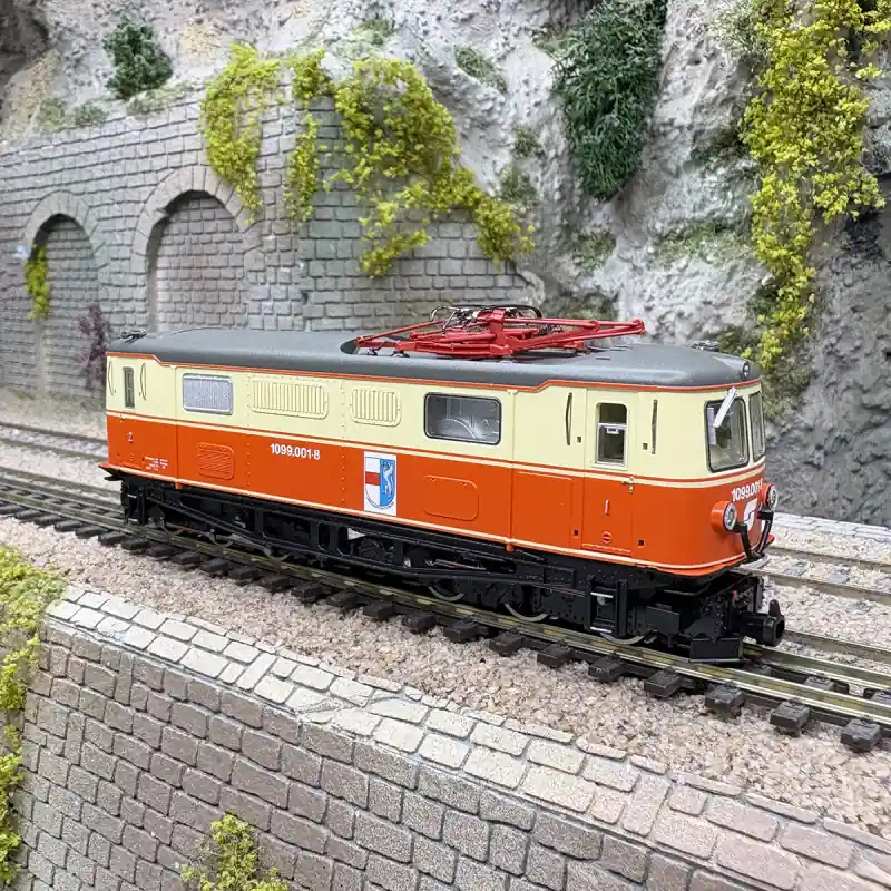 Offre Exclusive Locomotive électrique 1099.001-8, ÖBB, voie étroite, Ep. IV digital son - ROCO 7550004 - HOe 1/87