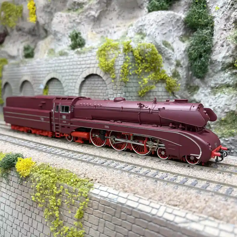 Locomotive à vapeur 10 001, DB, Ep. III digital son 3R AC - ROCO 7120015 - HO 1/87 Authentique