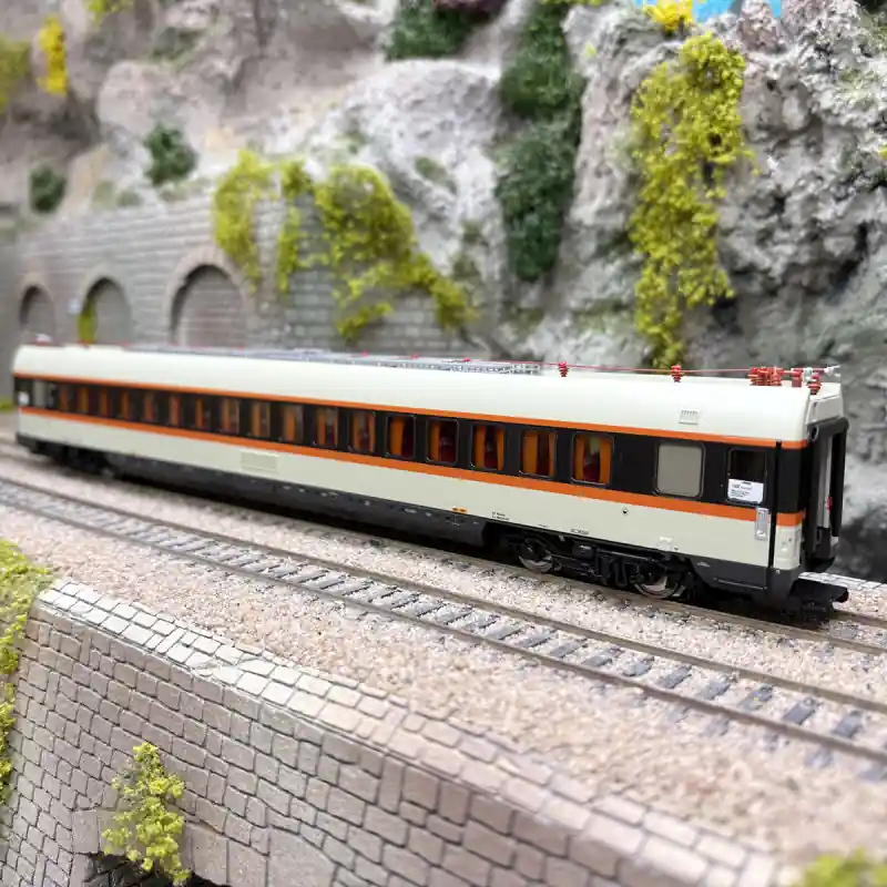 Voiture ET 404 Apüm, IC Albrecht Dürer / Hermes, Intercity, DB, Ep. IVb - LSMODELS 16004 DC - HO 1/87 Usine Directe