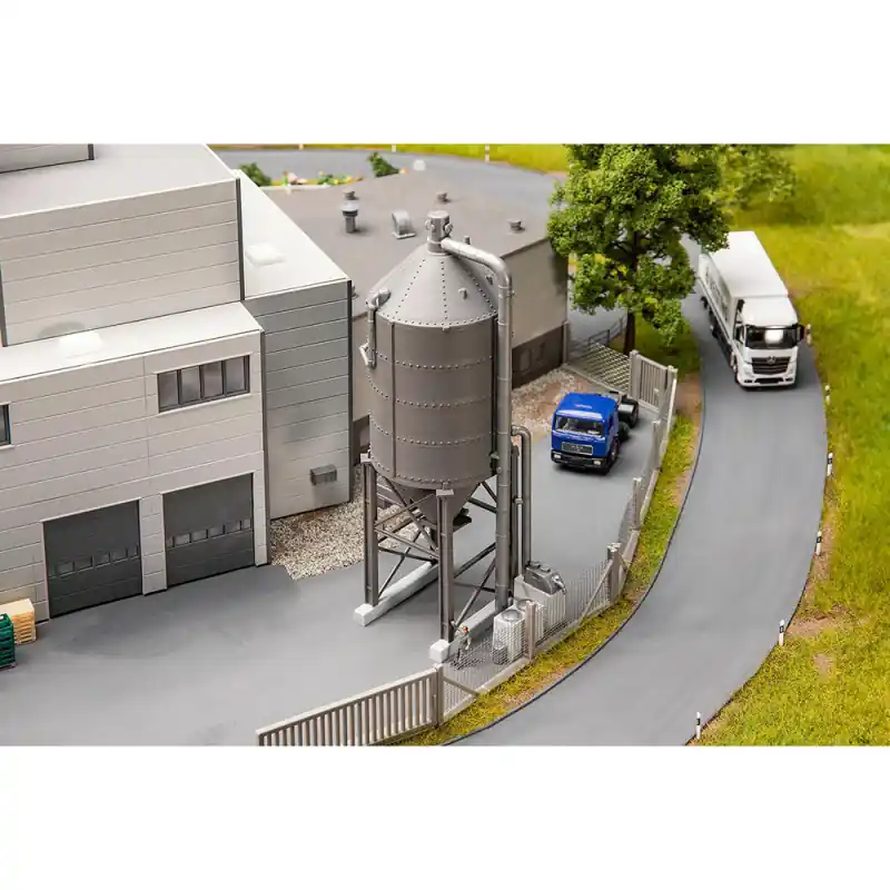 Petit Prix Silo, époque IV - FALLER 180329 - HO 1/87