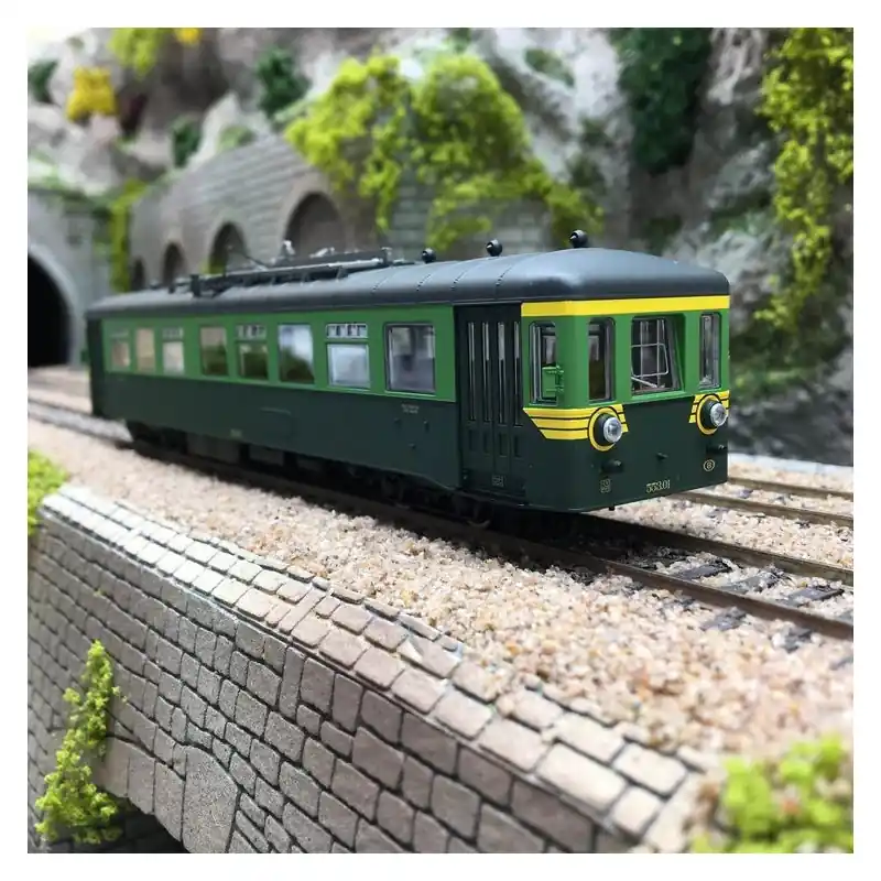 Quantité Limitée Autorail Brossel Rh 553.01 SNCB Ep III -HO 1/87- PIKO 52780-2