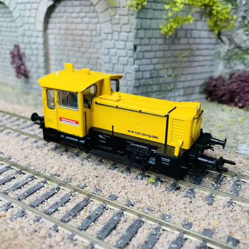 Prix Cassé Locomotive diesel 335 220-0, DB AG, Ep V et VI, attelages digital, digital son 3R - ROCO 78021 - HO 1/87