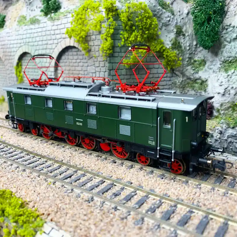 Expédition Rapide Locomotive électrique E 52 03, DB, Ep III - Digital son 3R AC - ROCO 78063 - HO 1/87