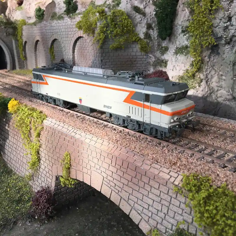 Authentique Locomotive CC 6512 livrée béton SNCF Ep IV digital son - JOUEF HJ2369S - HO 1/87