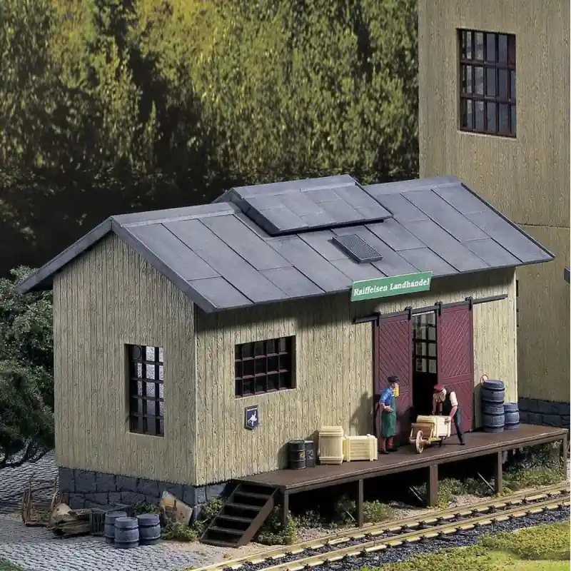 Hangar / Halle à marchandises - G 1/22.5 - PIKO 62034 Prix Choc