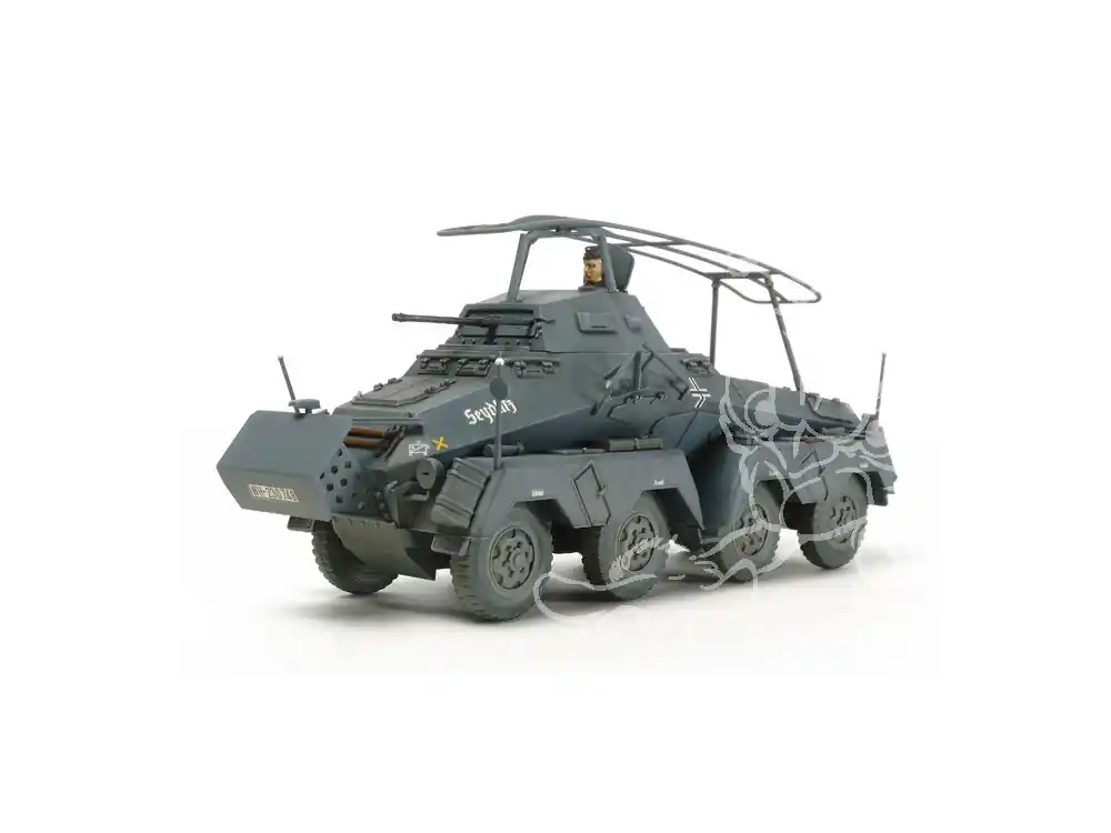 TAMIYA maquette militaire 32574 Sd.Kfz.232 1/48 Réduction
