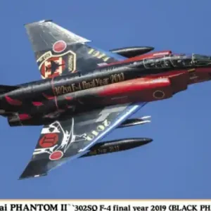 Hasegawa 02500 F-4EJ Kai Phantom II ‘302SQ F-4 Final Year 2019 (Black Phantom)‘ Haute Qualité