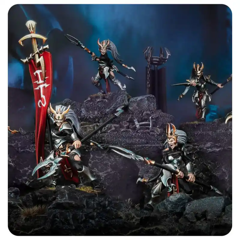 Acheter Direct Warhammer Age of Sigmar, Daughters of Khaine, Matriarches de Sang - WARHAMMER 99120212045 85-66