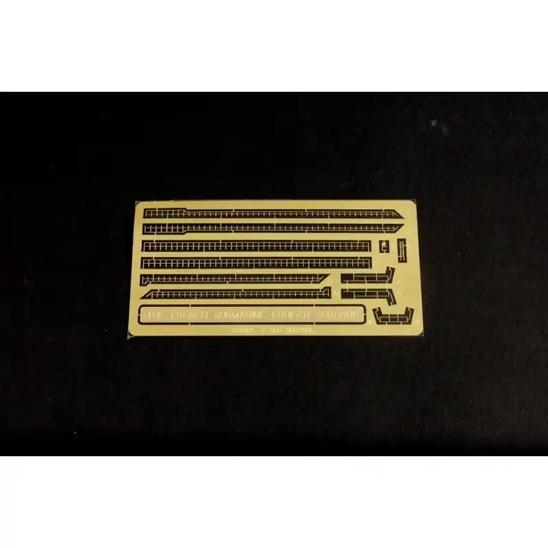 Maquette de Bateau en plastique S. M. Français Le Surcouf1/350 Top Vente