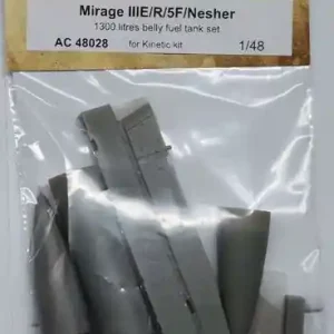 Haute Qualité Armycast AC48028 Mirage IIIE/R/5F/Nesher 1300 litres belly fuel tanks set
